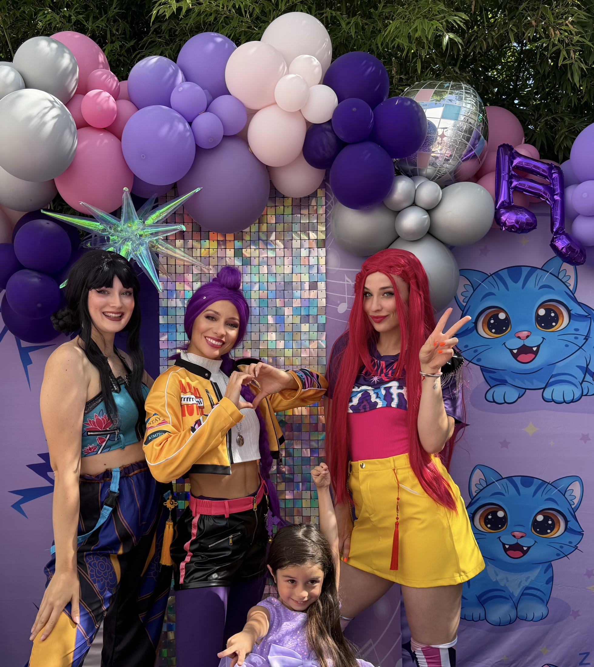Party entertainers with children